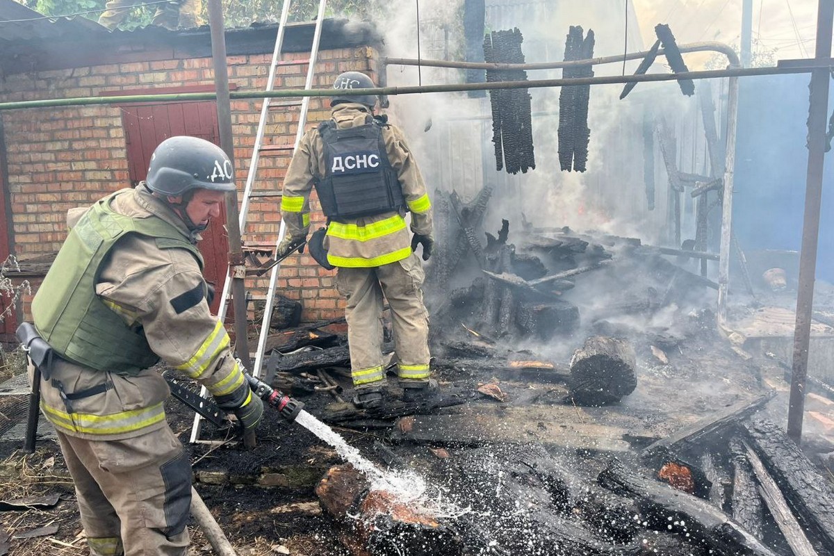 Окупанти вдень обстріляли Нікополь: наслідки ворожих атак