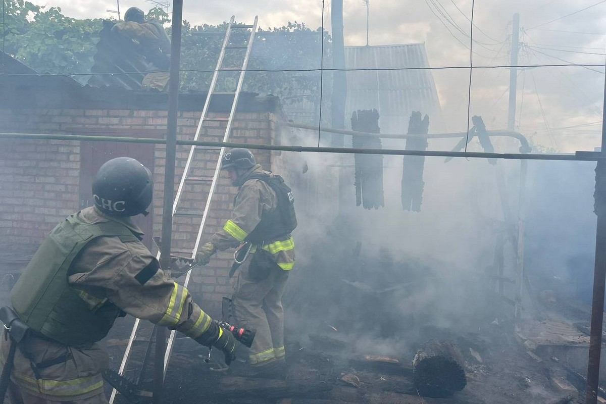 Окупанти вдень обстріляли Нікополь: наслідки ворожих атак