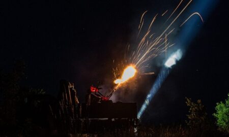 Вночі «Шахед», ввечері та вранці арта і дрони: мешканців Нікопольщини попередили про комбіновані атаки