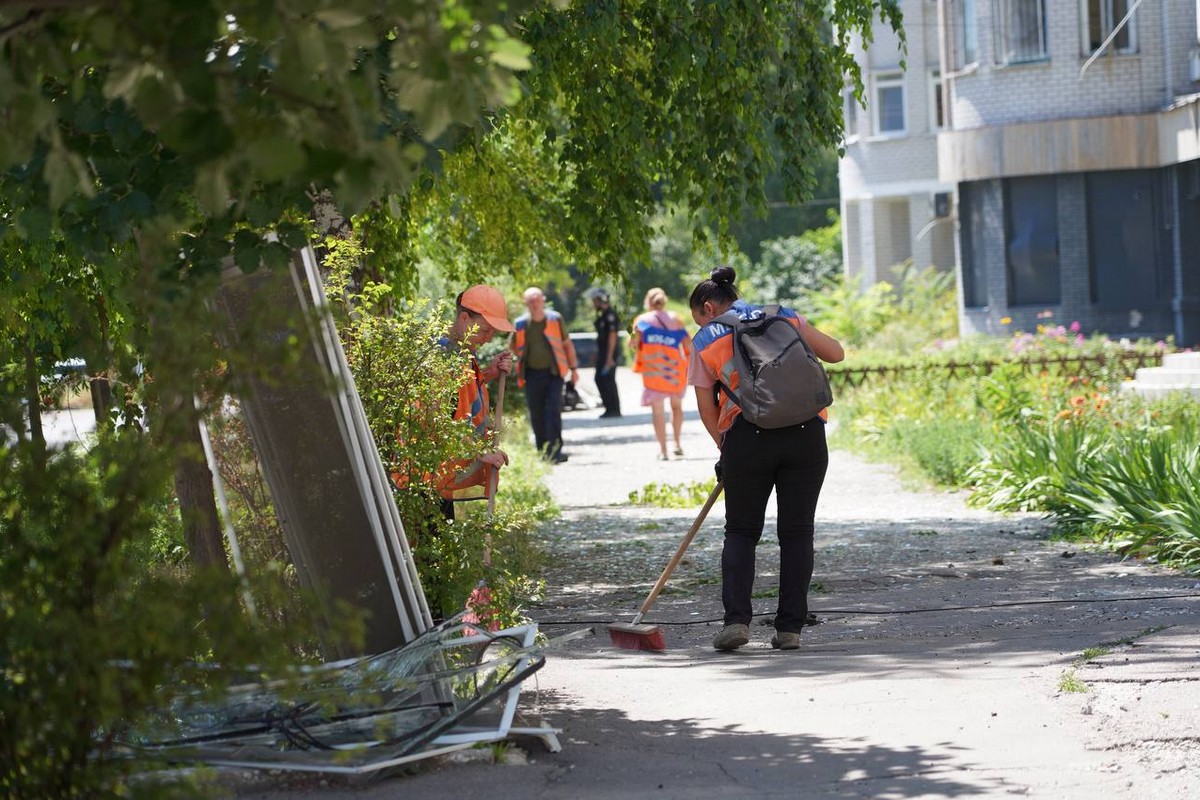 У Нікополі поранений і руйнування, у Кривому Розі і Дніпрі 11 загиблих і 68 постраждалих внаслідок ворожих атак