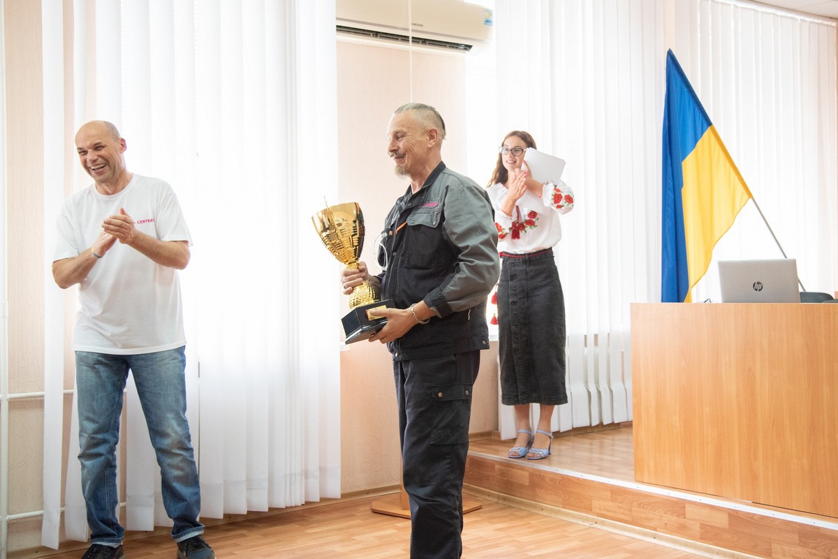 У Нікополі привітали металургів напередодні професійного свята (фото)