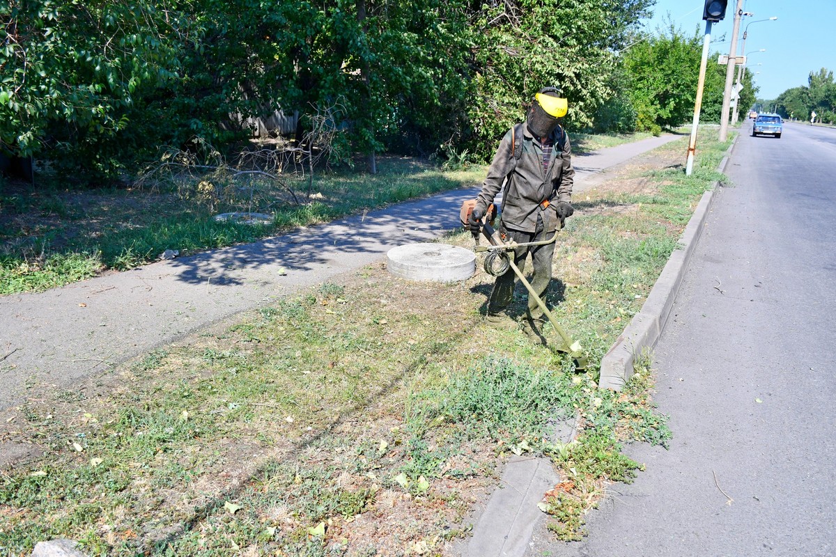 У Нікополі під обстрілами