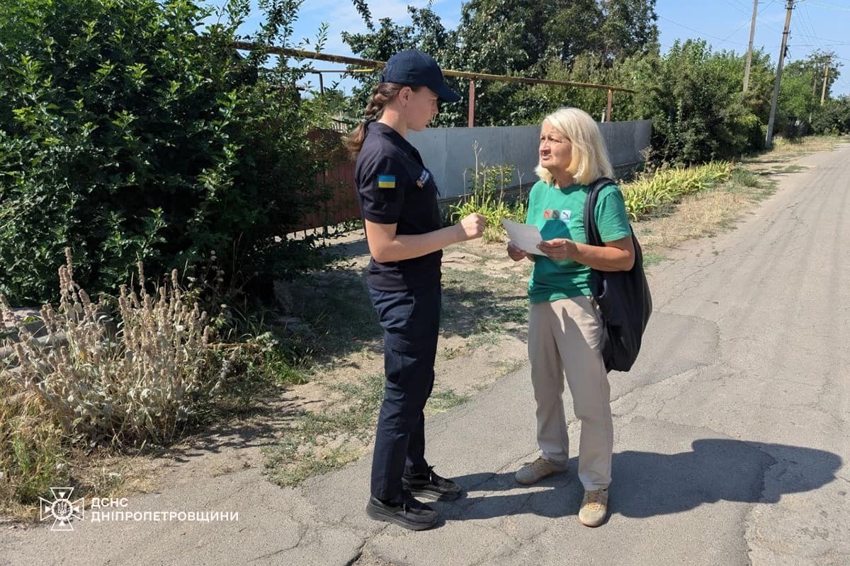 Мешканців Нікопольщини просять скошувати суху траву біля будинків (фото)