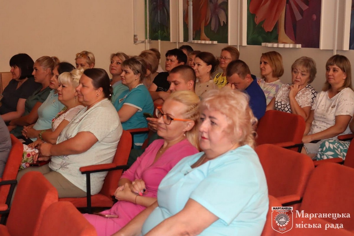 У Марганці привітали медиків напередодні професійного свята (фото)