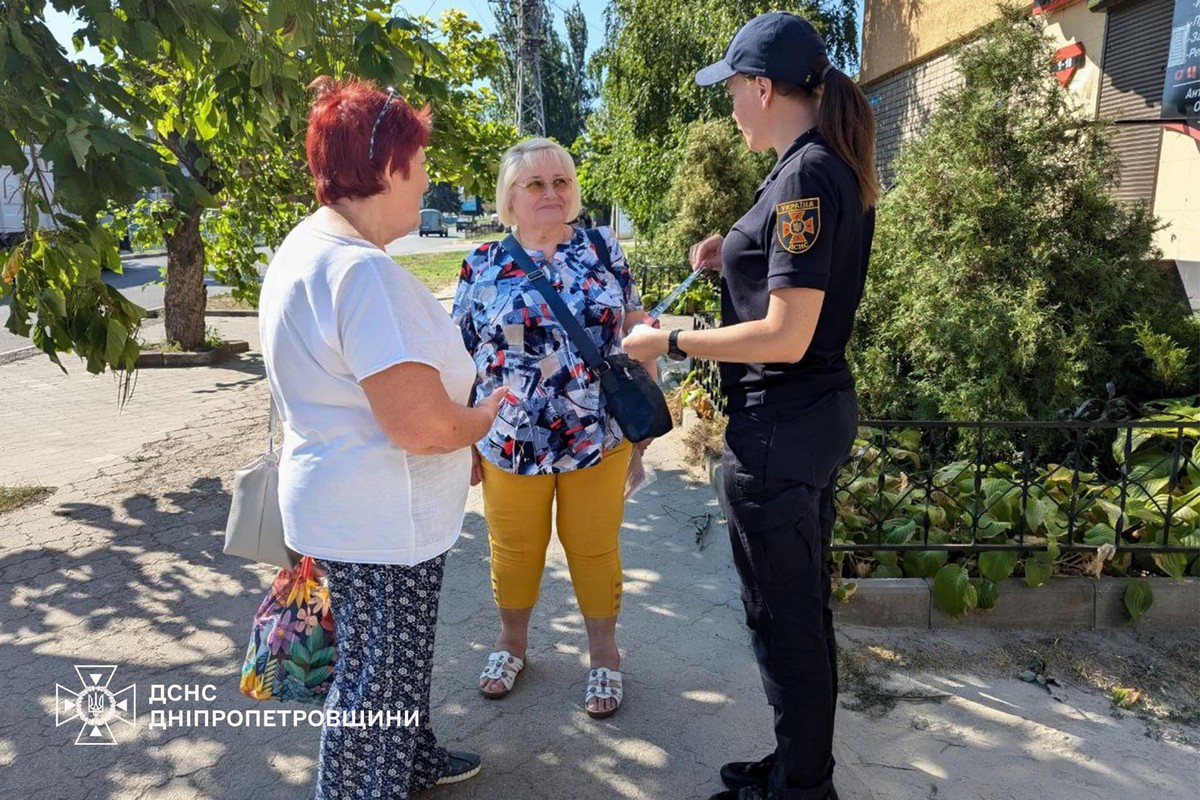 Не торкайтесь і не пересувайте: з мешканцями Нікополя знову говорили про мінну безпеку