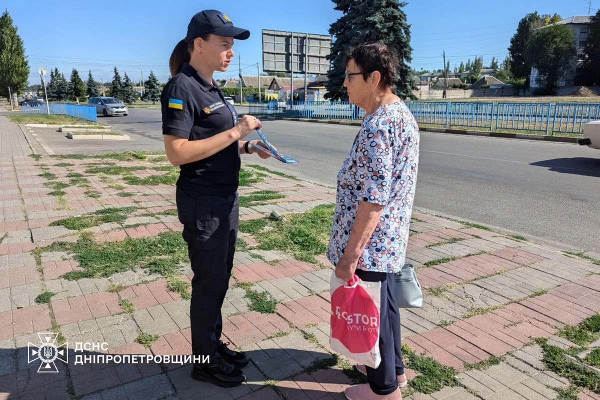 Не торкайтесь і не пересувайте: з мешканцями Нікополя знову говорили про мінну безпеку