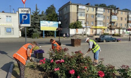 Як комунальники Покрова утримують місто в чистоті (фото)