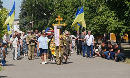 Покров провів в останню путь ще одного Захисника