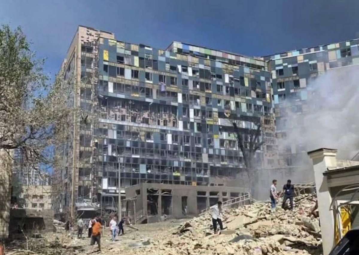 «Шановні друзі та рідні, я жива!»: нікопольчанка з «Охматдит» просить допомогти лікарні 1 Нікопольчанка з «Охматдит»