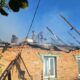 Ракета на область і обстріли Нікопольщини – двоє людей постраждали, виникли пожежі, є руйнування