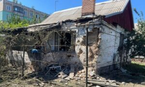 Понівечено школи і будинки, виникли пожежі: ворог атакував Нікополь і Покровську громаду 7 липня