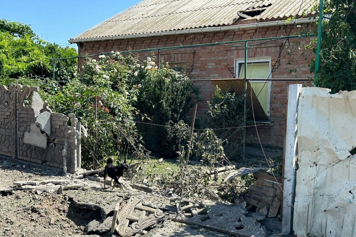 У Нікополі поранений і руйнування, у Кривому Розі і Дніпрі 11 загиблих і 68 постраждалих внаслідок ворожих атак