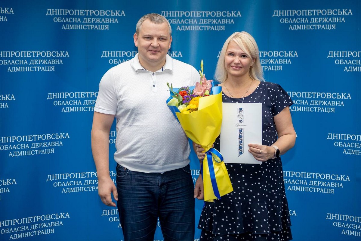 На Дніпропетровщині привітали медиків з прийдешнім професійним святом: фото