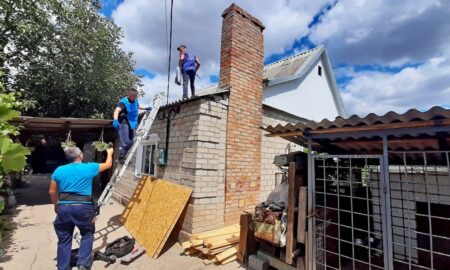 «Проліска» допомогла 60 родинам з Нікополя, які постраждали від обстрілів (фото)