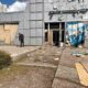 У Нікополі показали наслідки обстрілів за тиждень: їх усувають комунальники (фото)