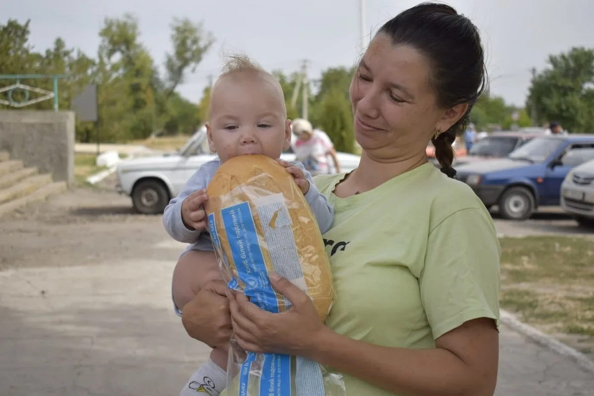 У Мирівській громаді щомісяця роздають мешканцям 22 400 хлібин у якості гуманітарної допомоги.