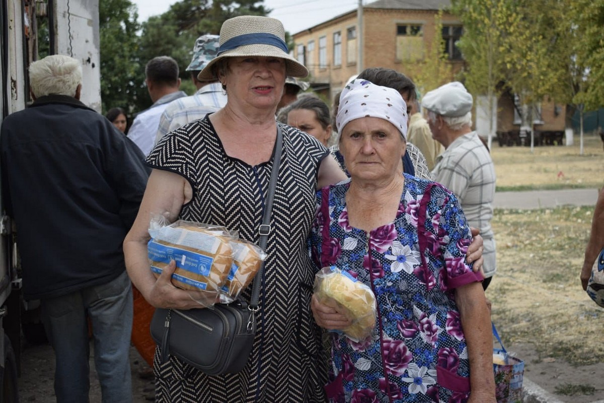 У Мирівській громаді щомісяця роздають людям 22 400 хлібин: фото