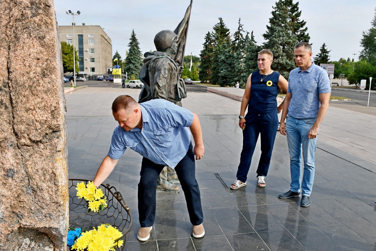 У Нікополі 29 серпня вшанували пам’ять полеглих Героїв (фото)