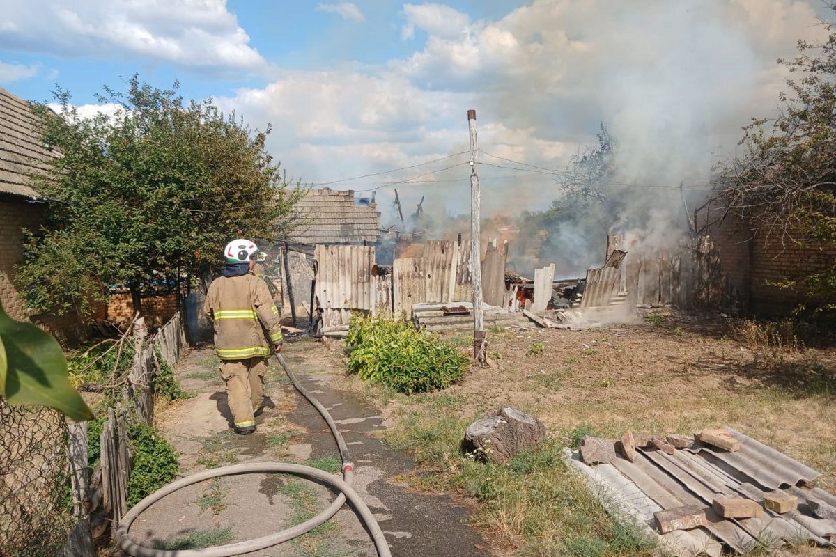 У Червоногригорівській громаді ліквідували загоряння сухої трави: фото