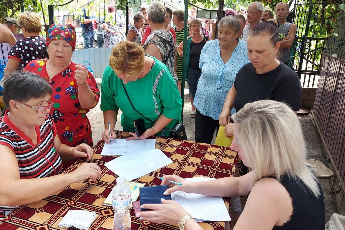 Мешканцям Томаківської громади видали гуманітарну допомогу 7 серпня (фото)