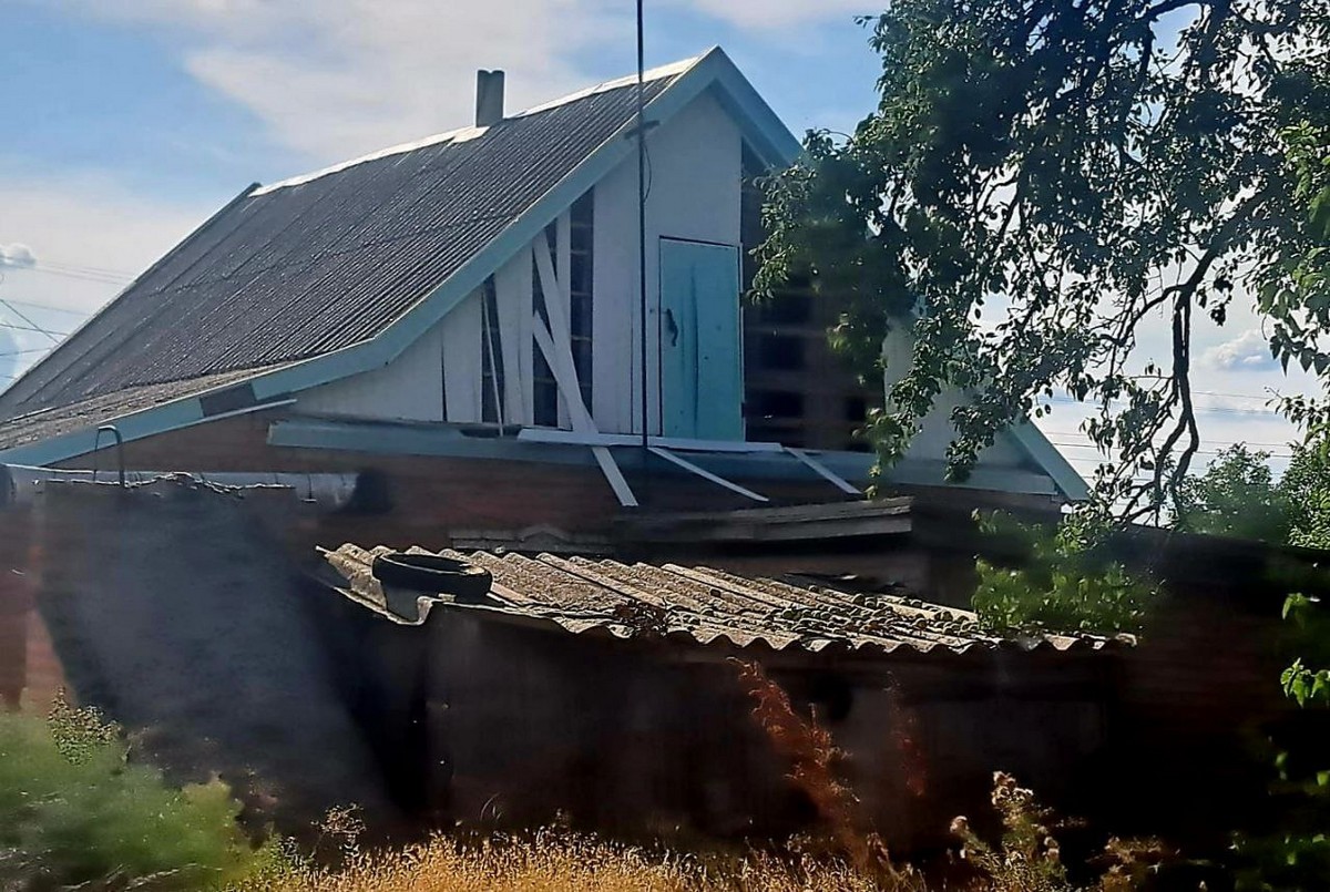 На Нікопольщині троє поранених, понівечено дитячий садок, амбулаторія, будинки (фото)