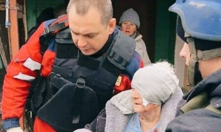 За два роки обстрілів медики «швидкої» Нікопольщини врятували понад 400 життів