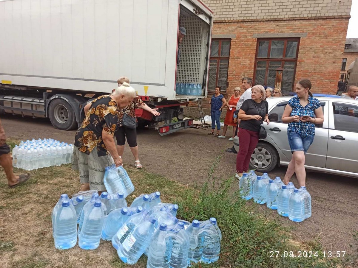 Мешканцям Марганецької громади доставити 20196 пляшок питної бутильованої води від міжнародних партнерів.