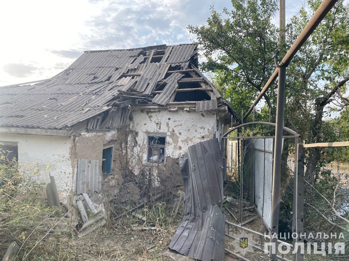 Наслідки обстрілів Нікополя і Марганця