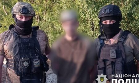 У Полтавській області затримали 25-річного підозрюваного у замахі на вбивство жінки і дитини на Нікопольщині.