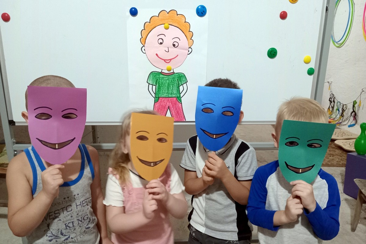 «Загадковий світ емоцій»: як пройшов тиждень у безпечних просторах Нікополя (фото) 1 у безпечних просторах Нікополя