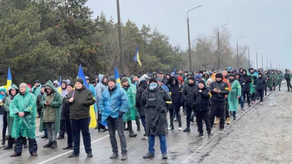 «Одразу пішли на ЗАЕС усією колоною»: як енергодарці намагалися не пустити ворога до міста у березні 2022 року