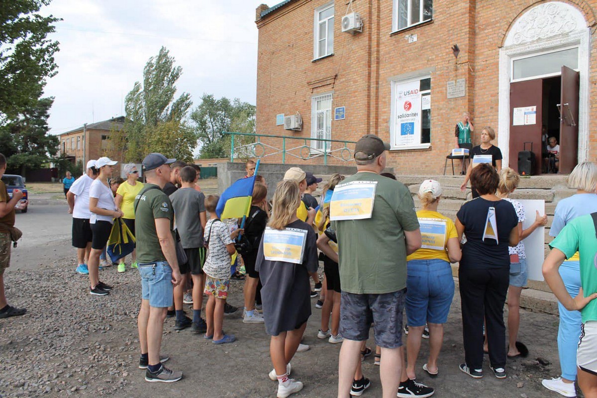 Мешканці Нікопольщини долучилися до забігу “Шаную Воїнів, біжу за Героїв України”: фото