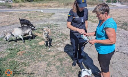 4Рятувальники провели профілактичні бесіди з мешканцями села Шолохове на Нікопольщині