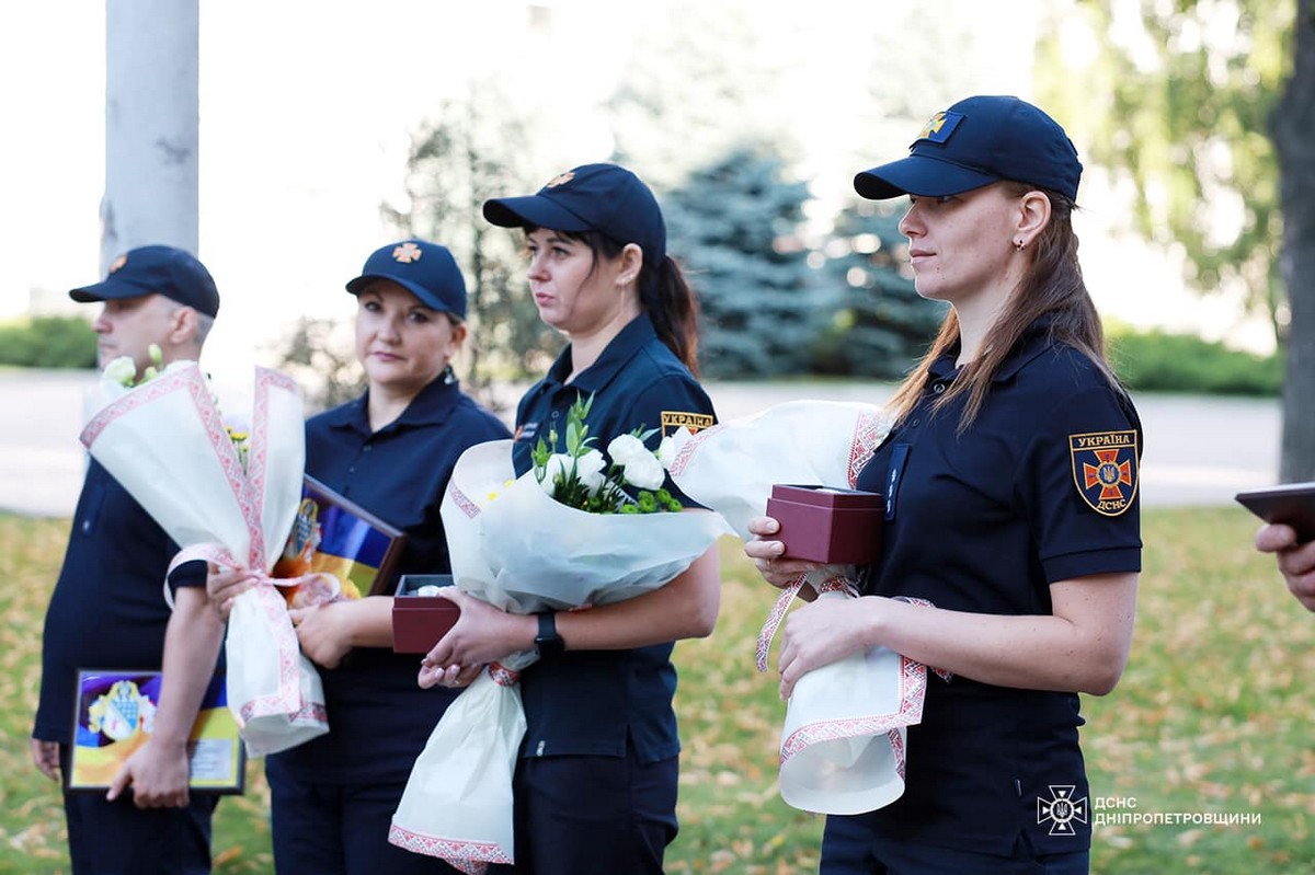 Начальник ДніпроОВА відзначив надзвичайників області (фото)