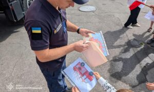 Школярі з Покрова завітали до рятувальників