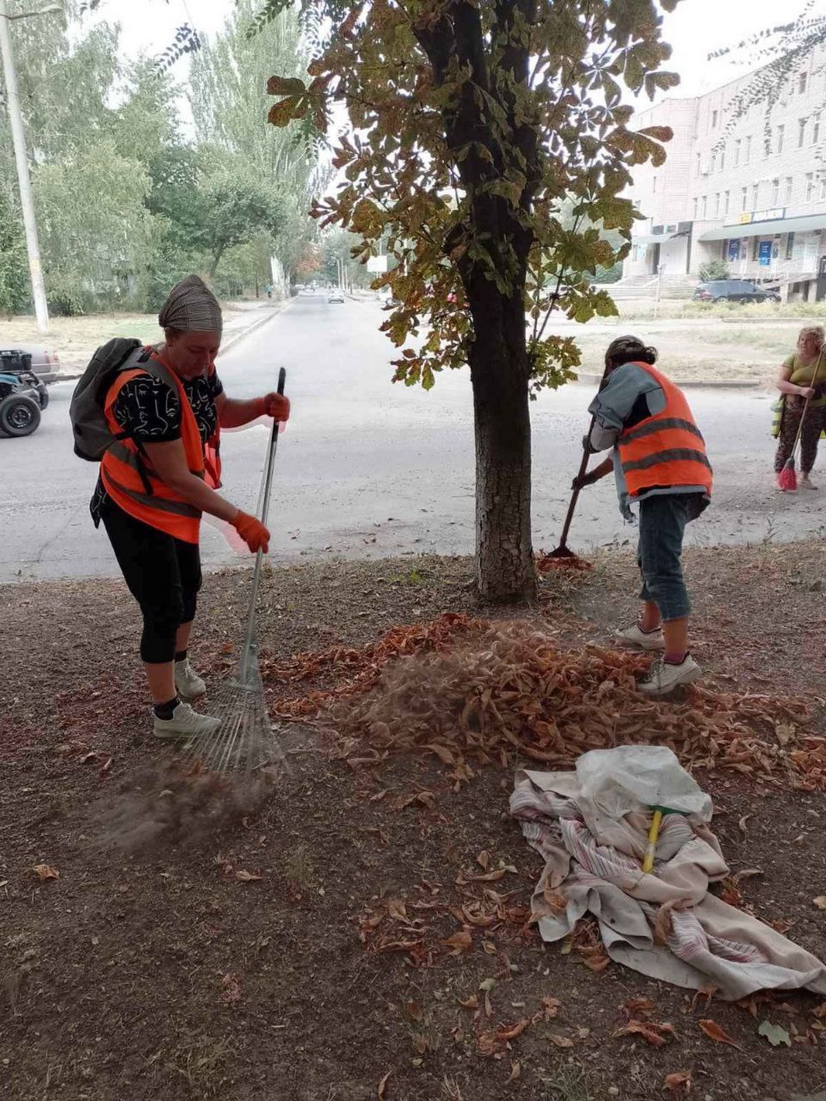  Чим займалися комунальники Марганця на початку вересня (фото) 2