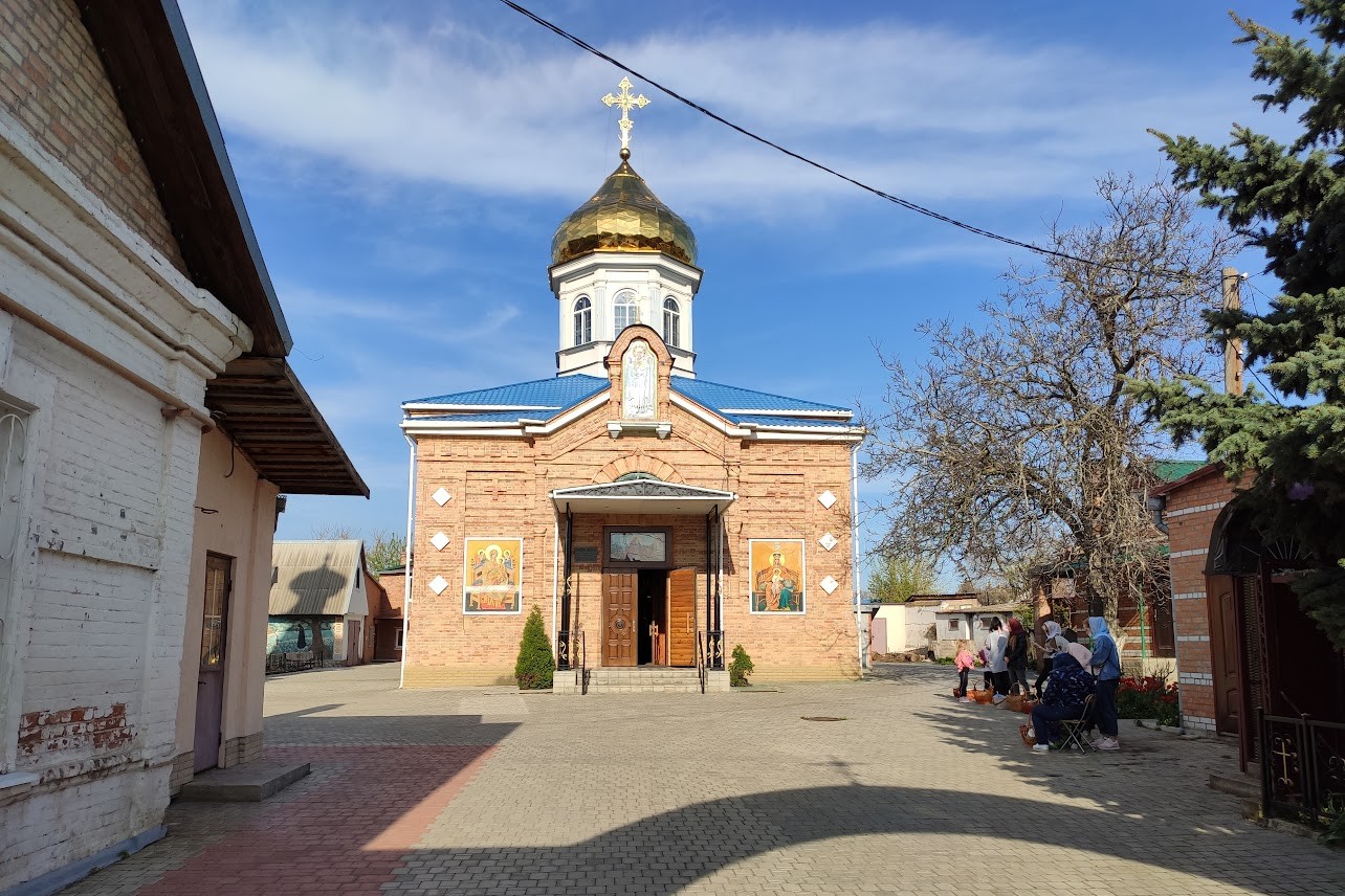 Влучання відбулося під час літургії: як у Нікополі горів один із найстаріших храмів і що про нього відомо (відео)