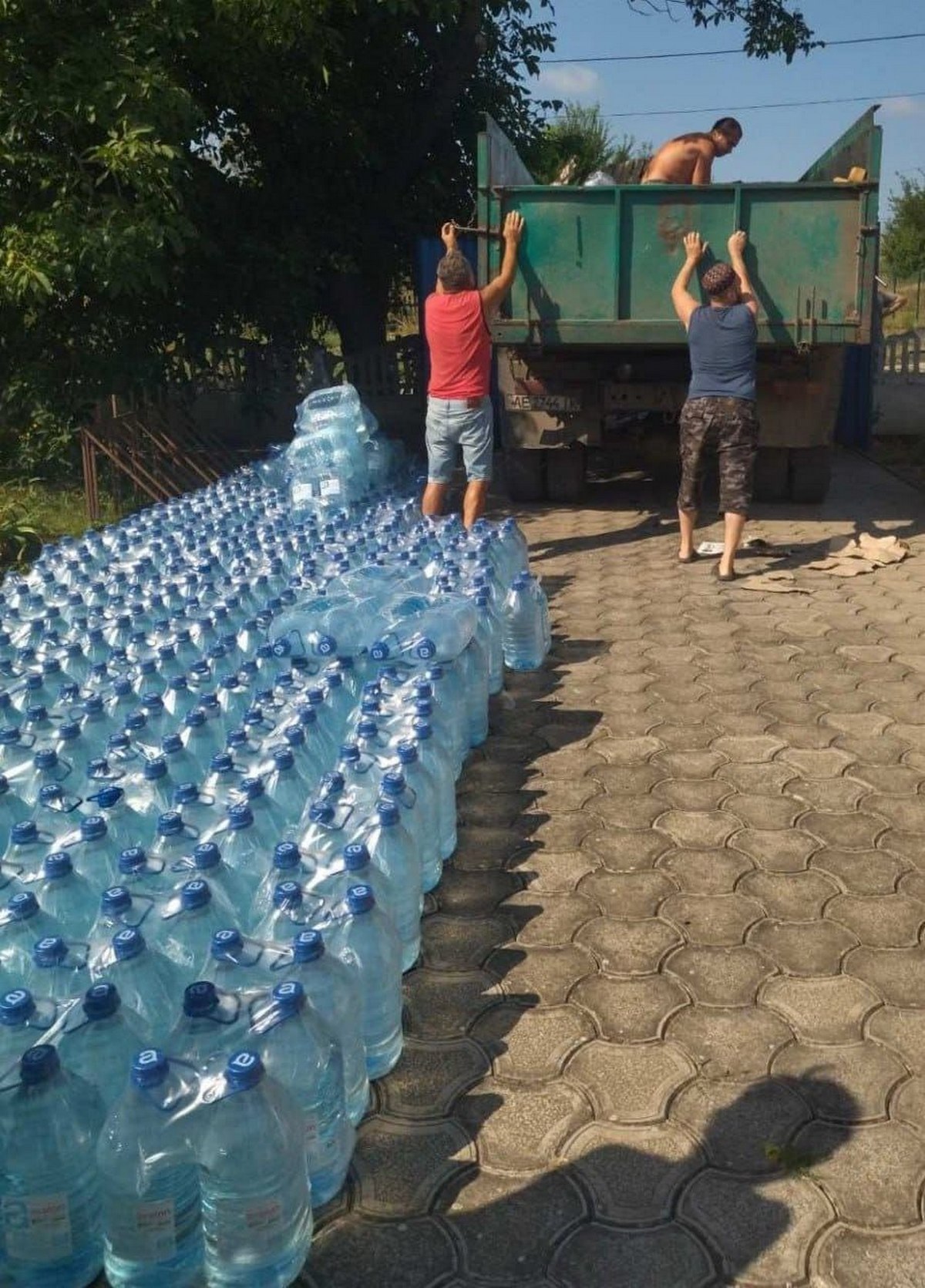  Яку гуманітарну допомогу мешканці Нікопольщини отримали на початку вересня (фото) 2