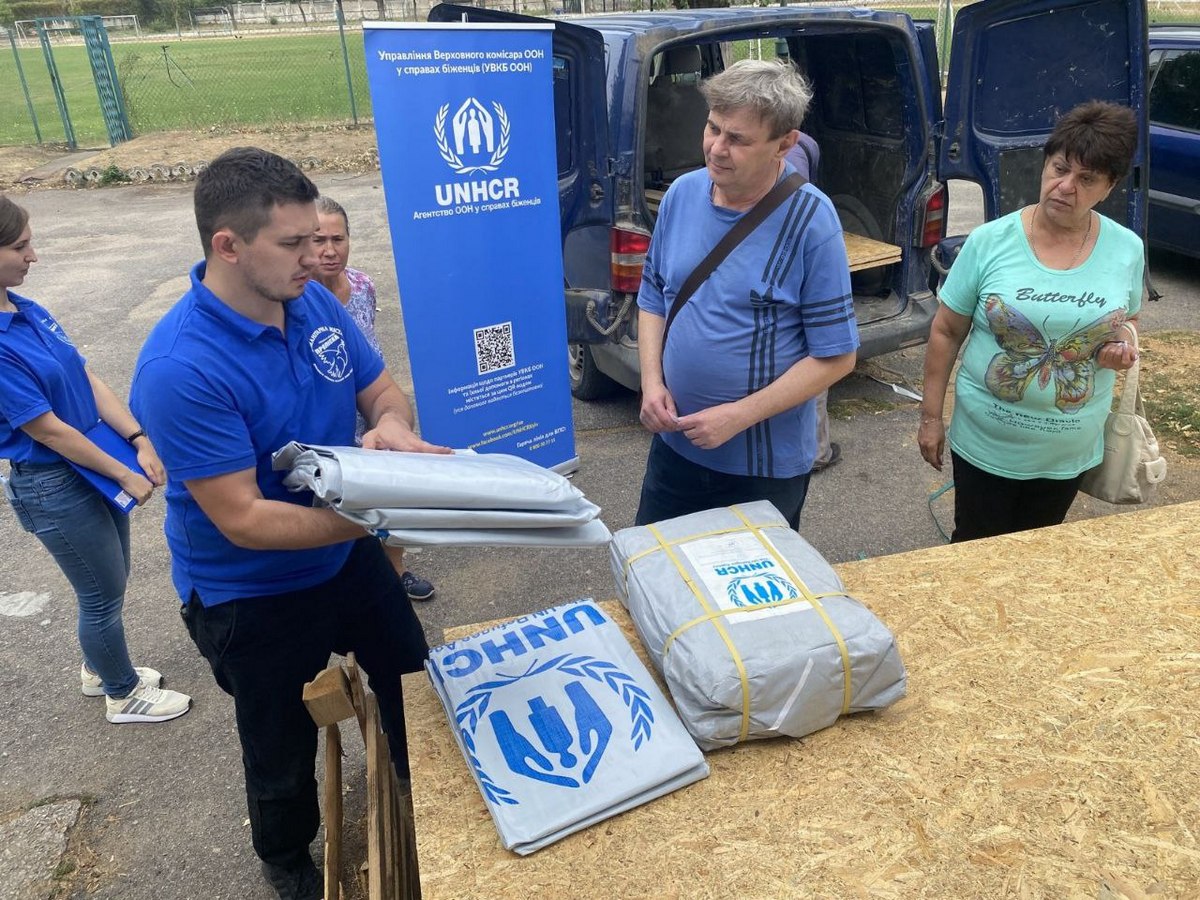  Яку гуманітарну допомогу мешканці Нікопольщини отримали на початку вересня (фото) 8