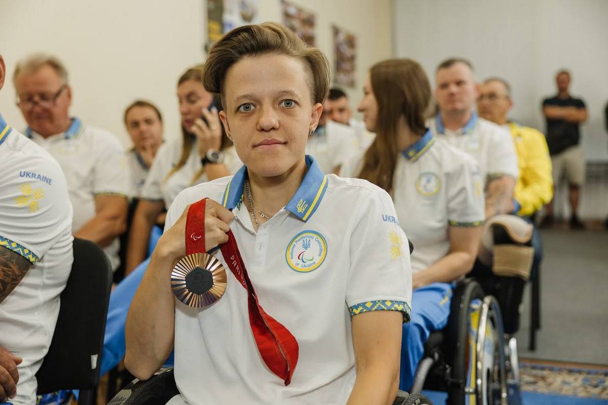 Начальник Дніпро ОВА зустрівся з чемпіонами 8