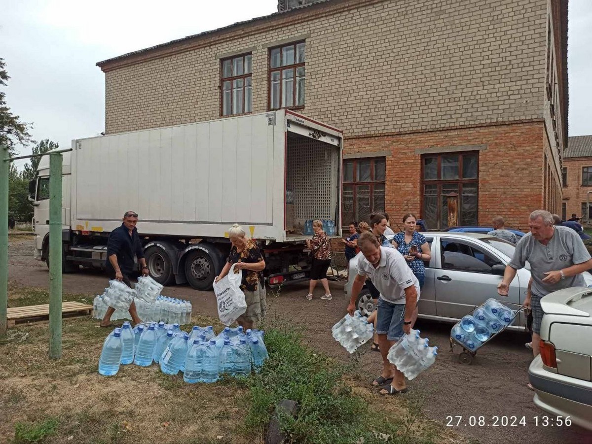 Гуманітарна допомога на Нікопольщині у серпні: що і кому роздавали