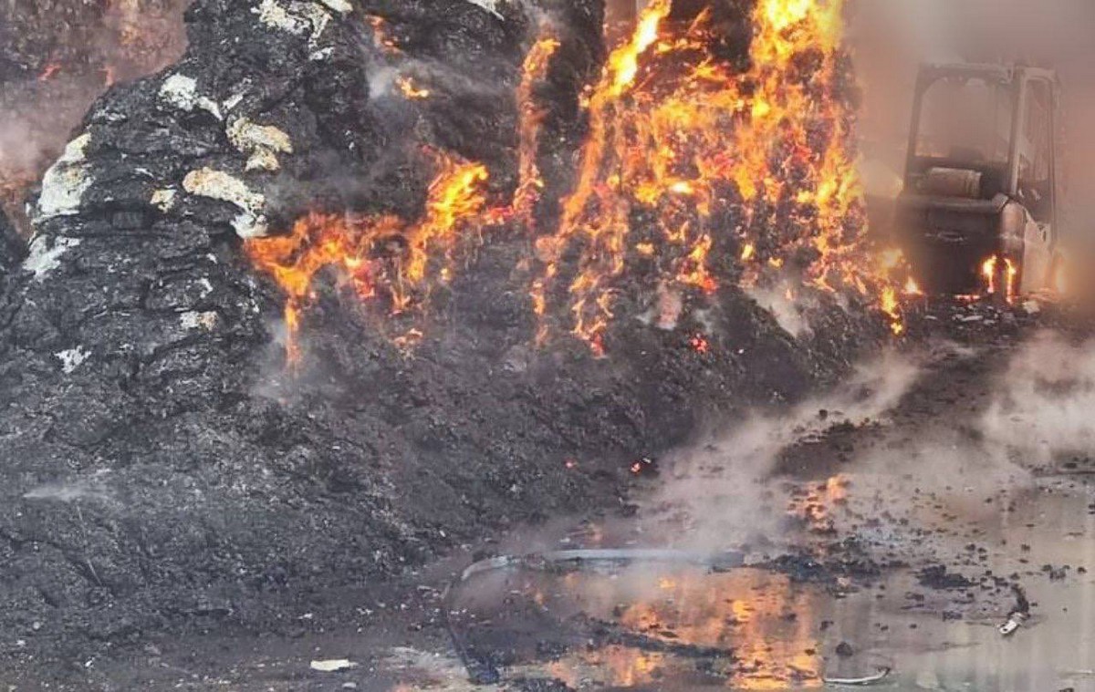 У Нікополі сталися пожежі, понівечено гімназію, у Кам’янському зросла кількість поранених