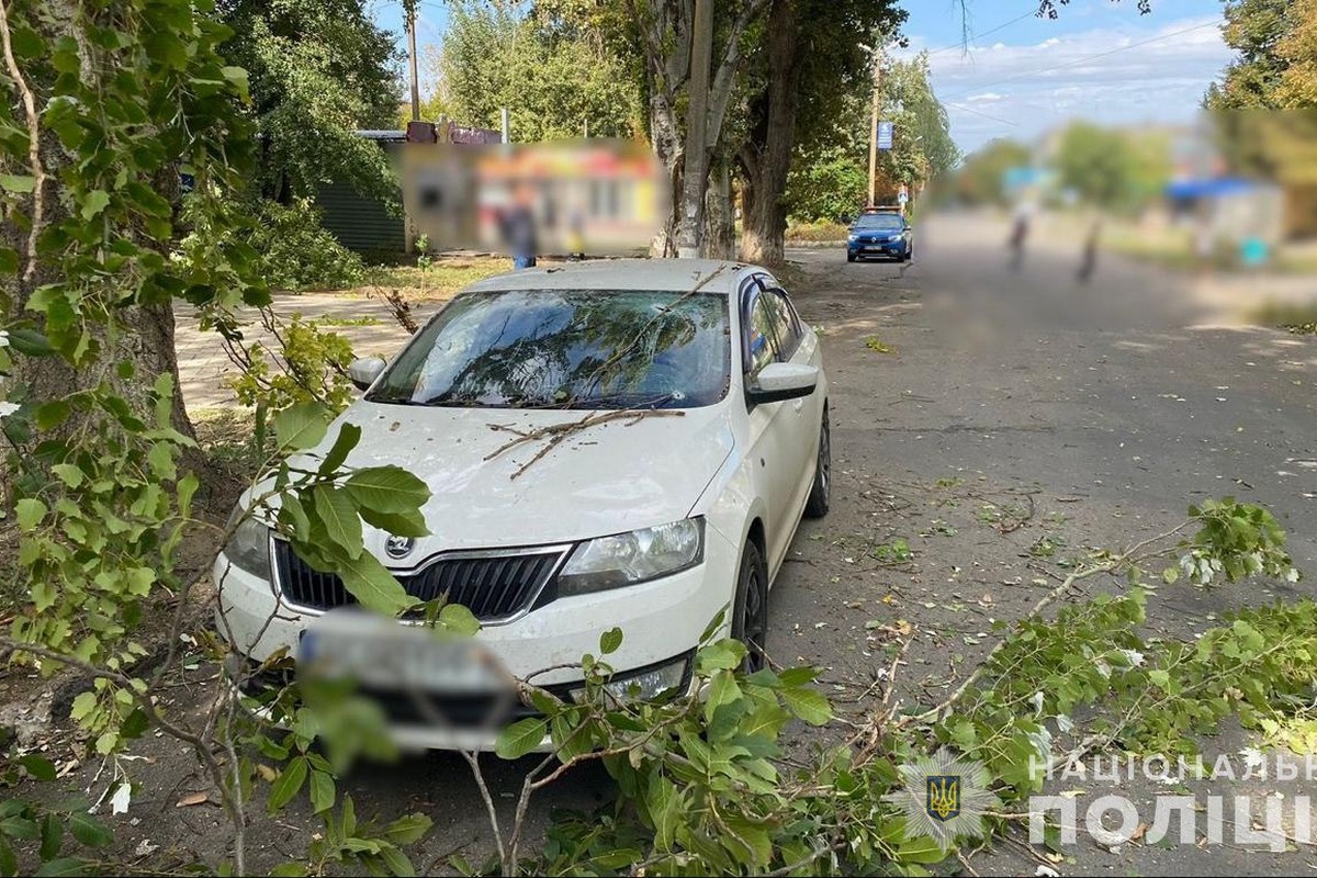 Фото наслідків обстрілів Нікопольщини