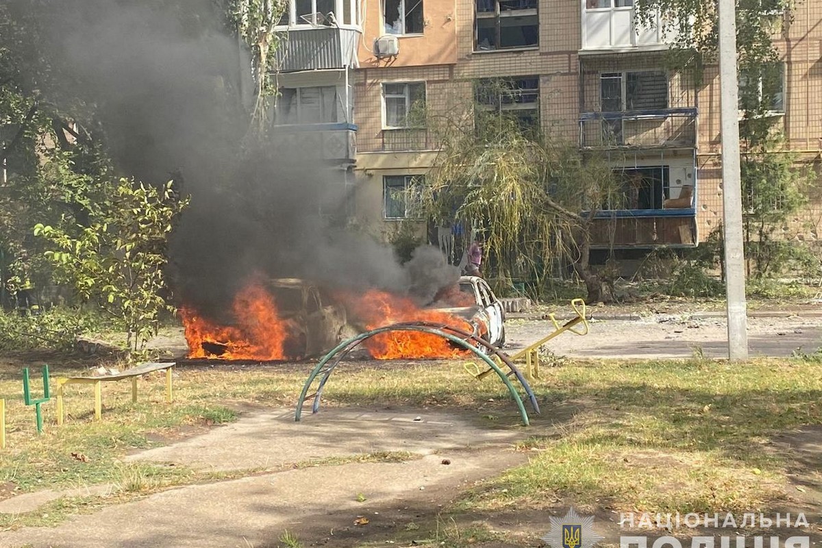 Фото наслідків обстрілів Нікопольщини