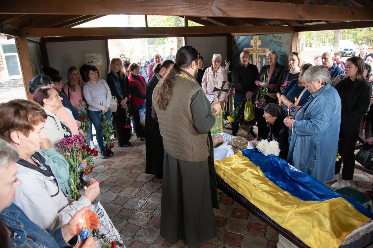 11 жовтня Нікополь провів в останню путь загиблого воїна