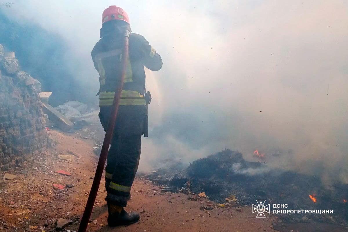 На Дніпропетровщині за добу вигоріло 54 га екосистем: фото