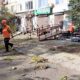 Обстріли центру Нікополя та приватного сектору: комунальники усувають наслідки