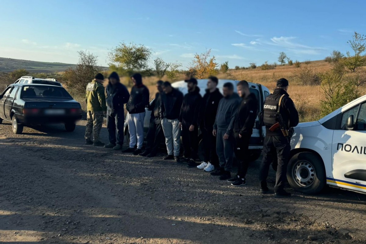 Мешканці Дніпропетровщини, заплативши 10 тисяч доларів, намагалися втекти до Молдови