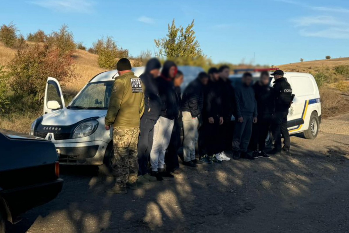 Мешканці Дніпропетровщини, заплативши 10 тисяч доларів, намагалися втекти до Молдови