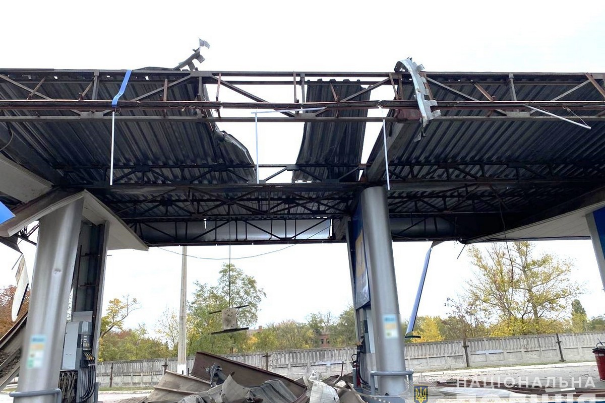 Армія рф атакувала Нікополь та район понад три десятки разів: поліція розповіла про наслідки 1 Армія рф атакувала Нікополь